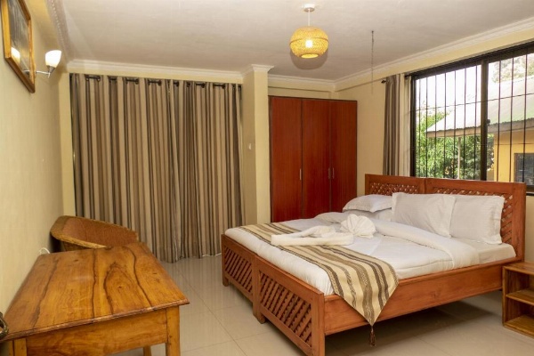 Runako Lodge image 18