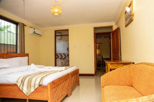Runako Lodge image 19
